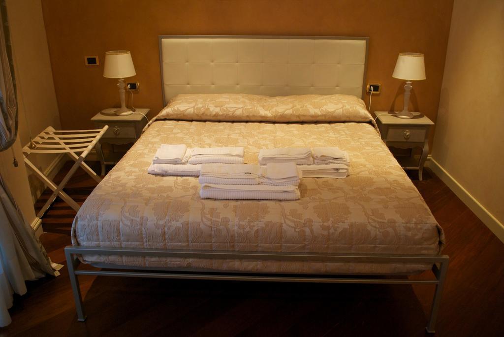 Made In Rome Luxury Affittacamere מראה חיצוני תמונה