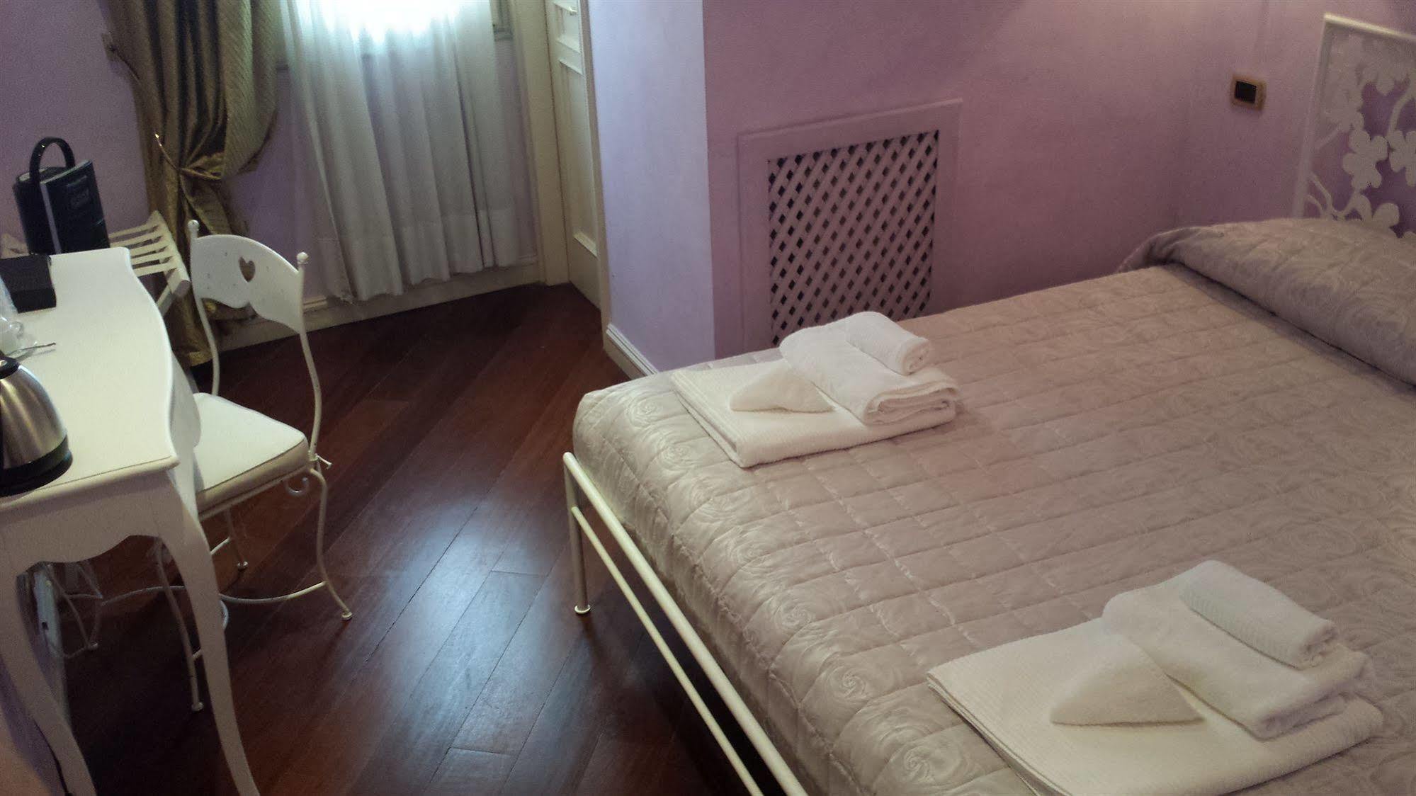 Made In Rome Luxury Affittacamere מראה חיצוני תמונה