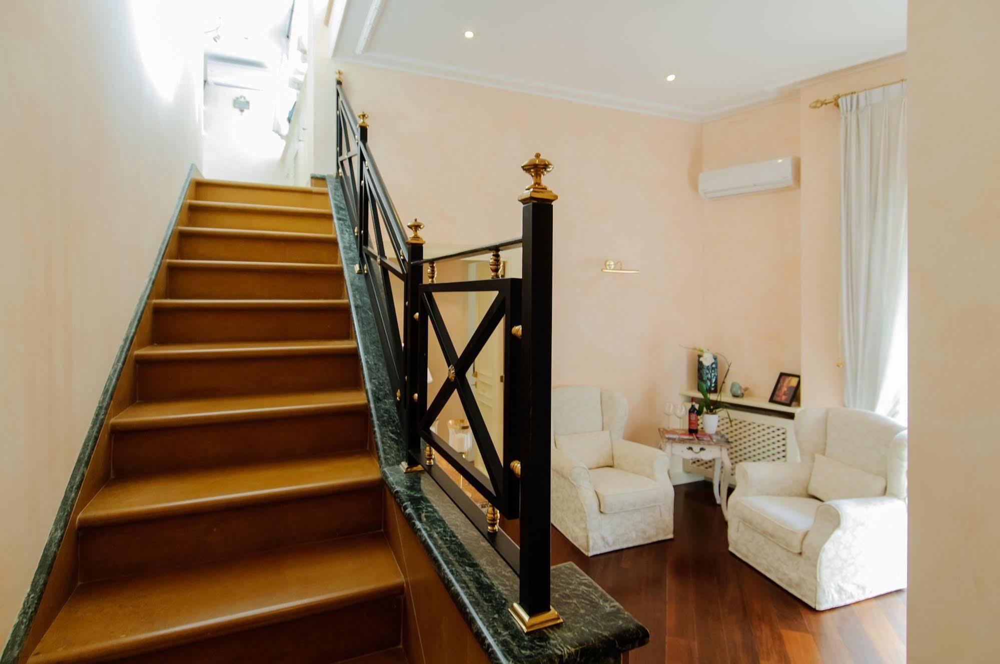 Made In Rome Luxury Affittacamere מראה חיצוני תמונה